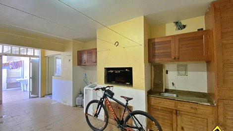 New Year's Eve 2027 - House with 4 Bedrooms - 5 Blocks from the Beach - Praia Grande