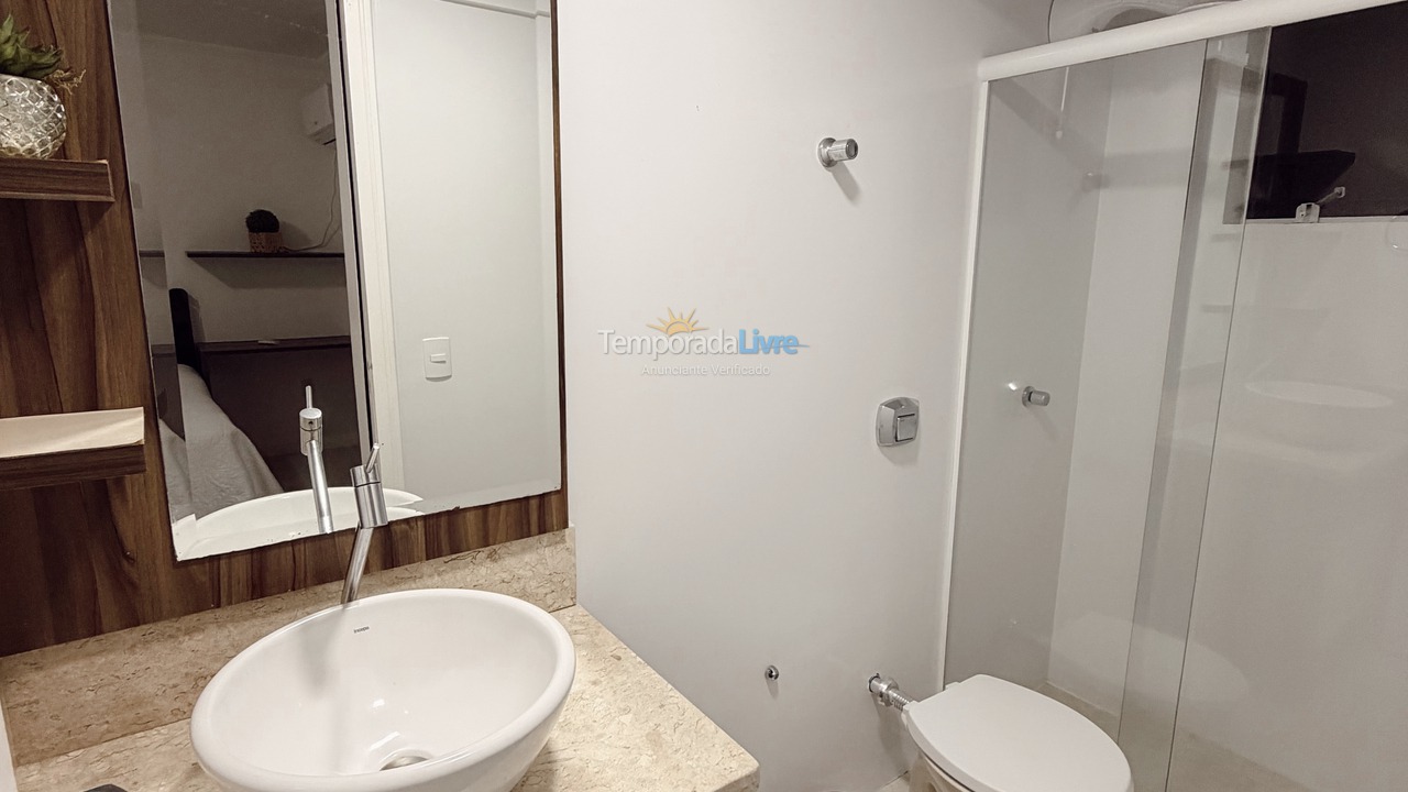 Apartamento para aluguel de temporada em Itapema (Meia Praia)