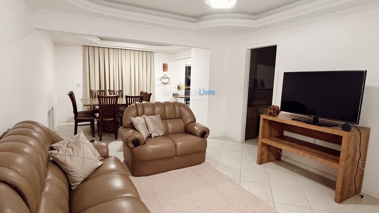 Apartamento para aluguel de temporada em Itapema (Meia Praia)