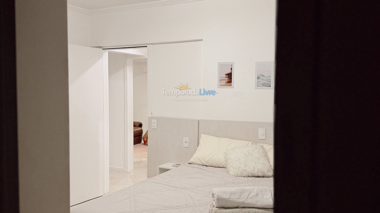 Apartamento para aluguel de temporada em Itapema (Meia Praia)