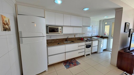 New Year's Eve - 2-Bedroom Apartment (AC) - 1 Block from the Beach - Prainha