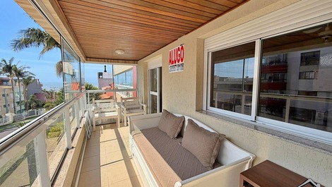 New Year's Eve - 2-Bedroom Apartment (AC) - 1 Block from the Beach - Prainha