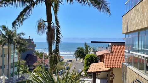New Year's Eve - 2-Bedroom Apartment (AC) - 1 Block from the Beach - Prainha
