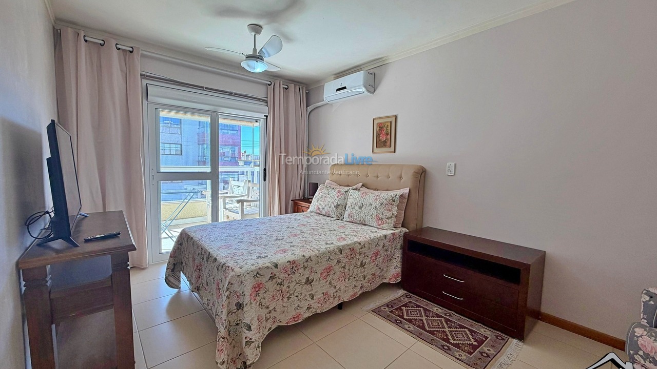 Apartment for vacation rental in Torres (Prainha)