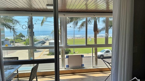 New Year's Eve - 2-Bedroom Apartment (AC) - 1 Block from the Beach - Prainha