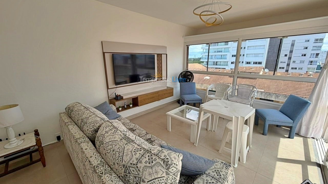Apartamento para aluguel de temporada em Torres (Prainha)