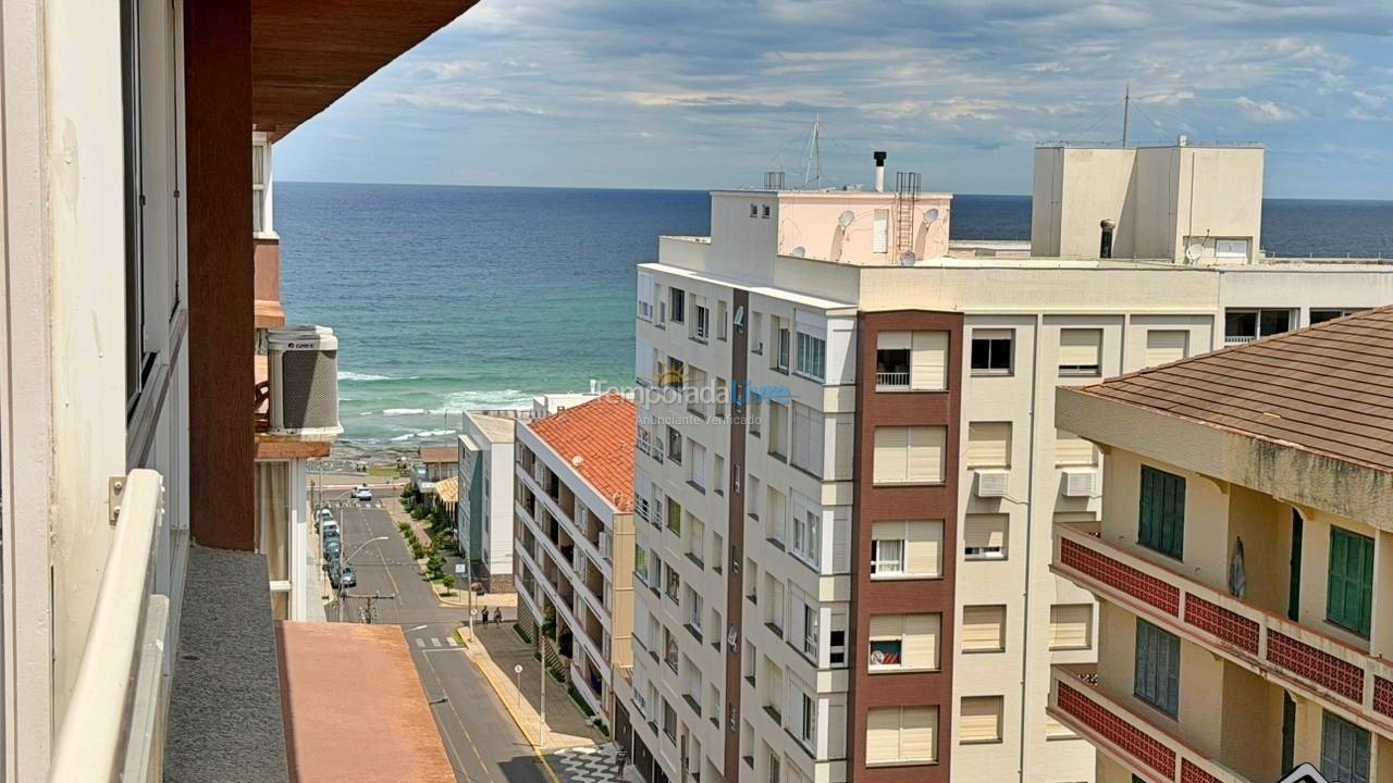 Apartamento para aluguel de temporada em Torres (Prainha)