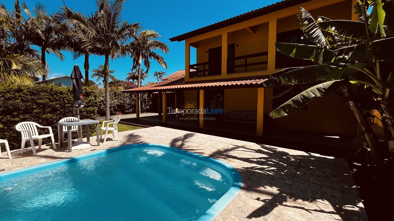 Casa para aluguel de temporada em Florianópolis (Praia de Ponta das Canas)