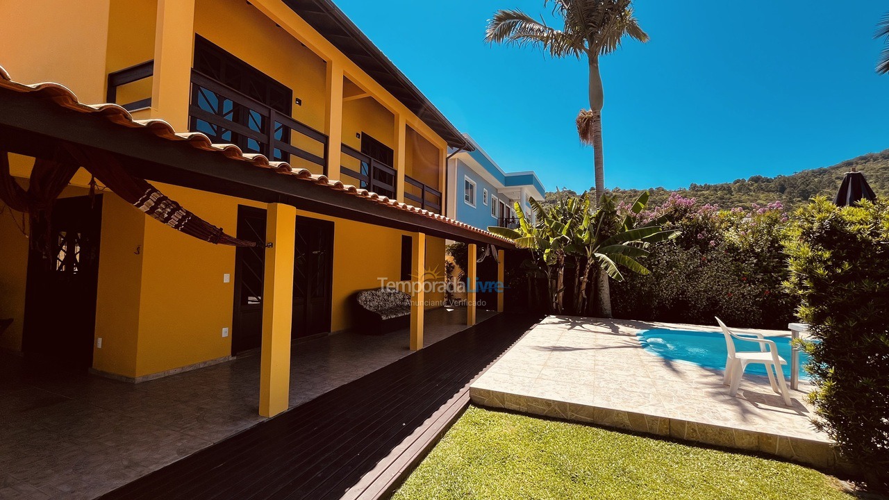 Casa para aluguel de temporada em Florianópolis (Praia de Ponta das Canas)