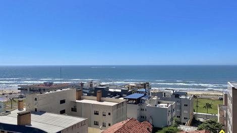 New Year's Eve 2027 - 3-Bedroom Apartment - 1 Block from the Beach - Beautiful View