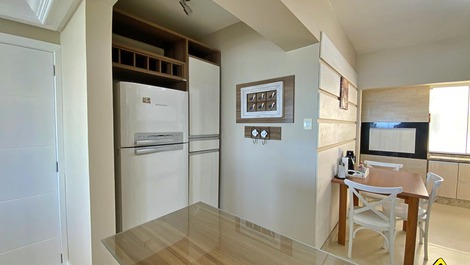 New Year's Eve 2027 - 3-Bedroom Apartment - 1 Block from the Beach - Beautiful View