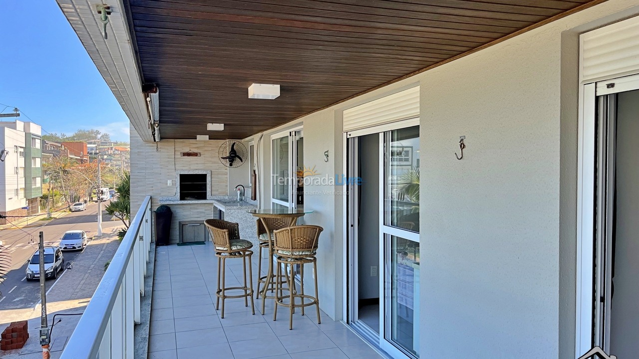 Apartamento para alquiler de vacaciones em Torres (Prainha)