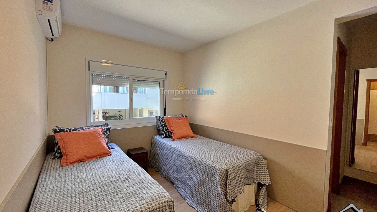 Apartment for vacation rental in Torres (Prainha)