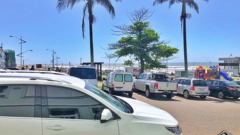 New Year's Eve 2027 - House with 2 Bedrooms - 1 Block from the Beach - Praia Grande