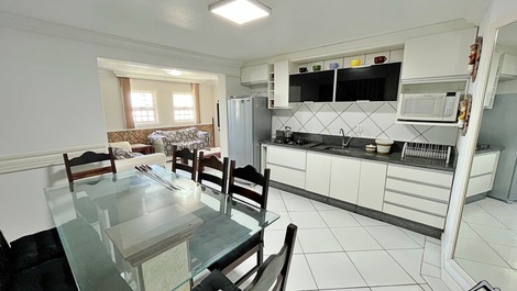 New Year's Eve 2027 - House with 2 Bedrooms - 1 Block from the Beach - Praia Grande