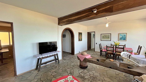 New Year's Eve 2027 - Apartment with 5 Bedrooms - 1 Block from the Beach - Beautiful View