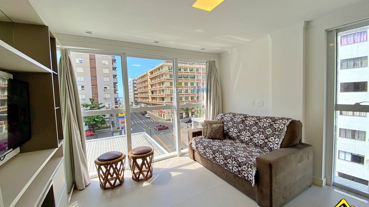 Apartamento para aluguel de temporada em Torres (Centro)