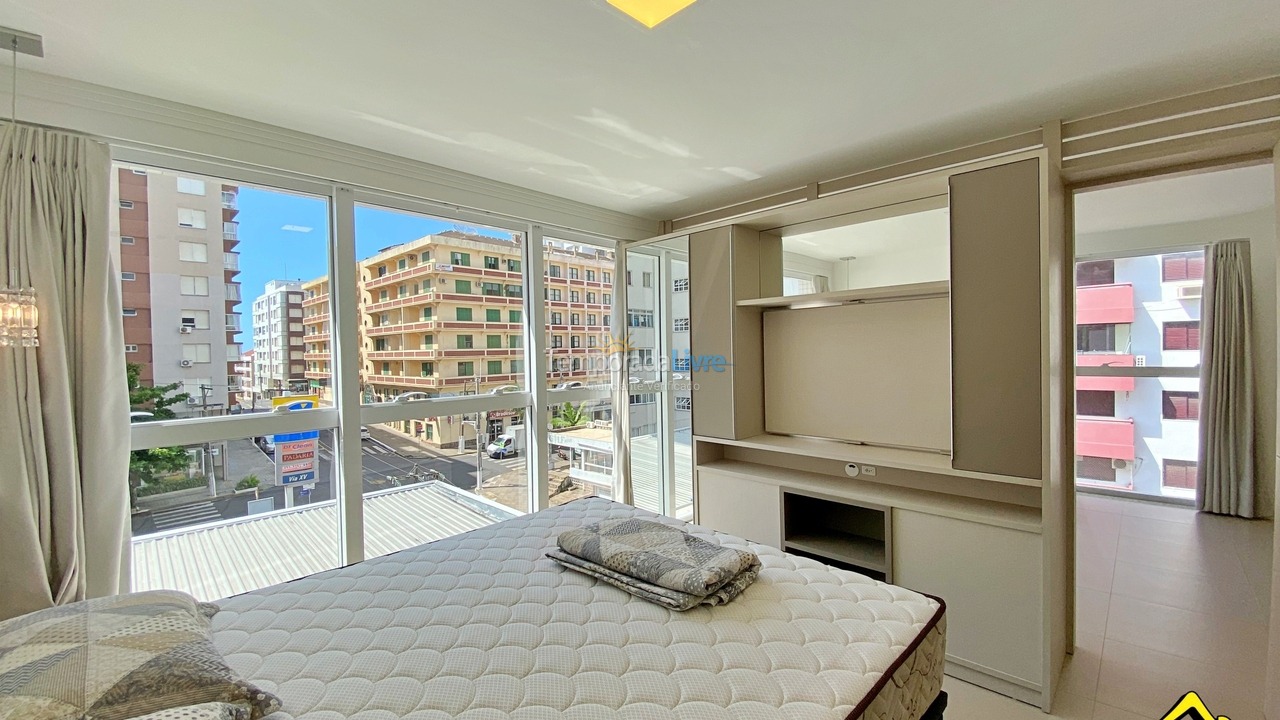 Apartamento para aluguel de temporada em Torres (Centro)