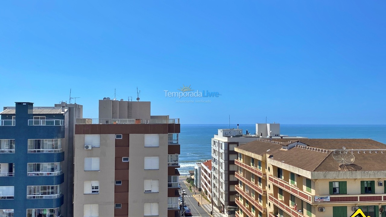 Apartamento para aluguel de temporada em Torres (Centro)