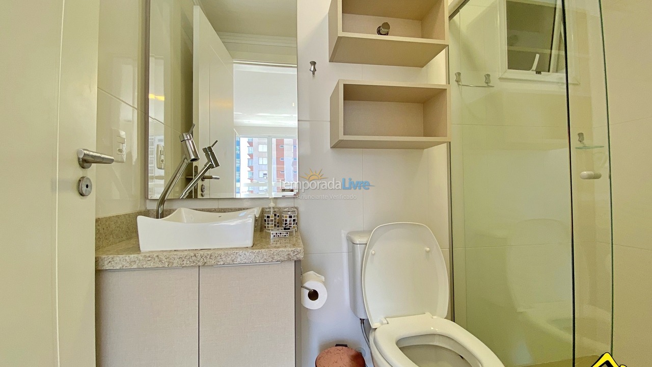 Apartamento para aluguel de temporada em Torres (Centro)