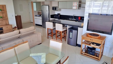 New Year's Eve 2027 - 3-Bedroom Apartment (AC) - 4 Blocks from the Beach