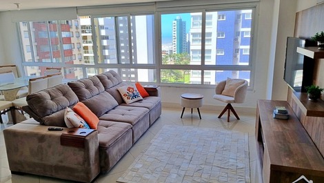 New Year's Eve 2027 - 3-Bedroom Apartment (AC) - 4 Blocks from the Beach