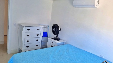 New Year's Eve 2027 - 3-Bedroom Apartment (AC) - 4 Blocks from the Beach