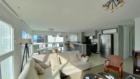 Réveillon 2027 - Apartamento c/ 3 Quartos (AR) - 4 Quadras Mar