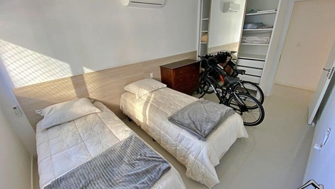 Réveillon 2027 - Apartamento c/ 3 Quartos (AR) - 4 Quadras Mar