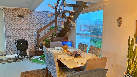 New Year's Eve 2027 - 3-Bedroom Apartment (AC) - 30m from the Sea - With Pool