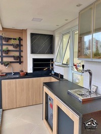 New Year's Eve 2027 - 3-Bedroom Apartment (AC) - 30m from the Sea - With Pool