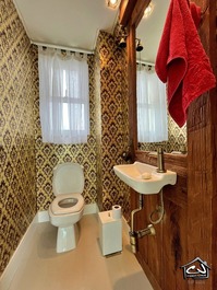 New Year's Eve 2027 - 3-Bedroom Apartment (AC) - 4 Blocks from the Beach