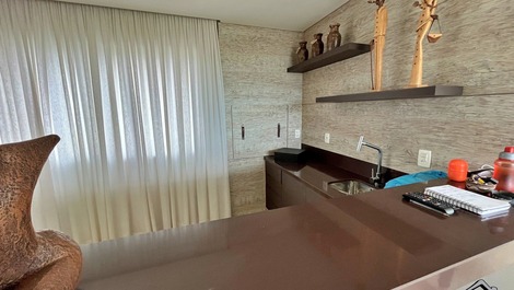 New Year's Eve 2027 - 3-Bedroom Apartment (AC) - 4 Blocks from the Beach