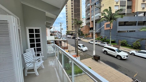 New Year's Eve 2027 - House with 3 Bedrooms (AC) - 2 Blocks from the Beach - Praia Grande