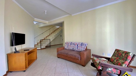 New Year's Eve 2027 - Penthouse with 4 Bedrooms - 2 Blocks from the Beach - Praia Grande