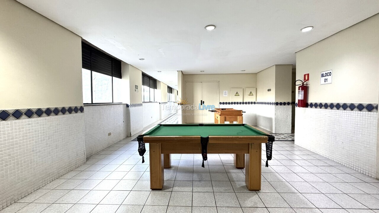 Apartamento para aluguel de temporada em Guarujá (Pitangueiras)