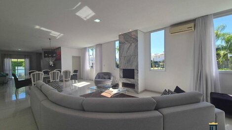 Casa en condominio de 4 dormitorios para alquiler vacacional, Jurerê