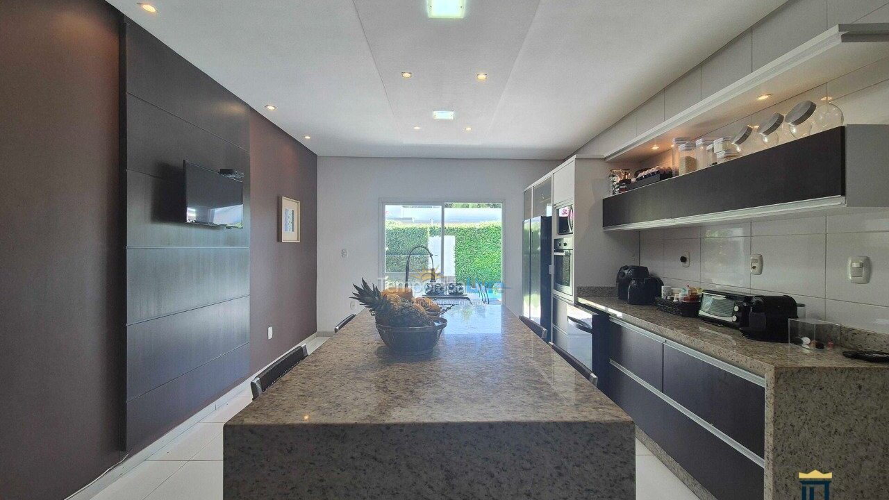 Casa para alquiler de vacaciones em Florianopolis (Jurerê Internacional)