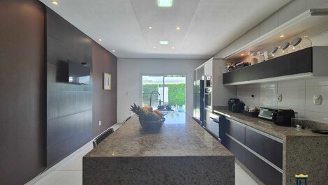 Casa en condominio de 4 dormitorios para alquiler vacacional, Jurerê