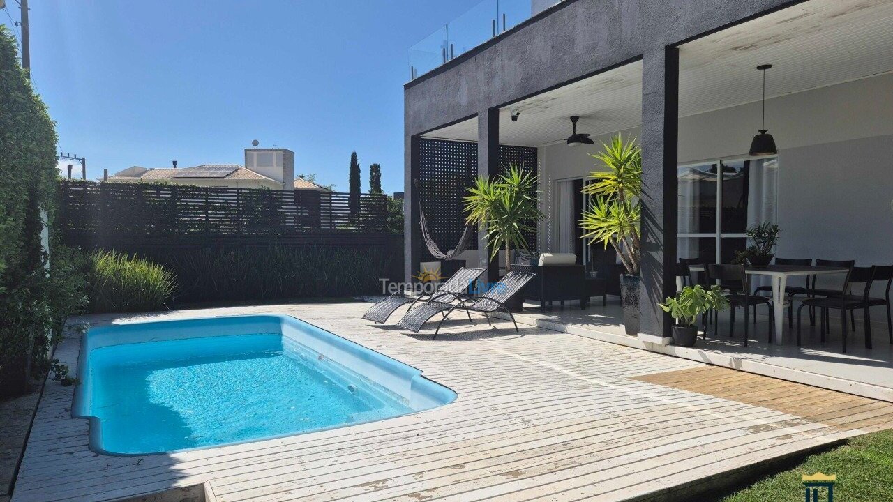 Casa para alquiler de vacaciones em Florianopolis (Jurerê Internacional)