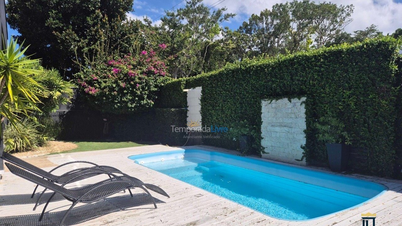 Casa para alquiler de vacaciones em Florianopolis (Jurerê Internacional)