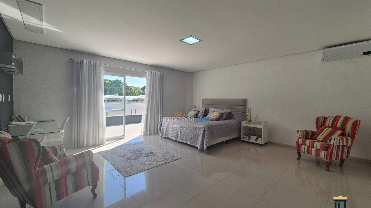 Casa para alquiler de vacaciones em Florianopolis (Jurerê Internacional)