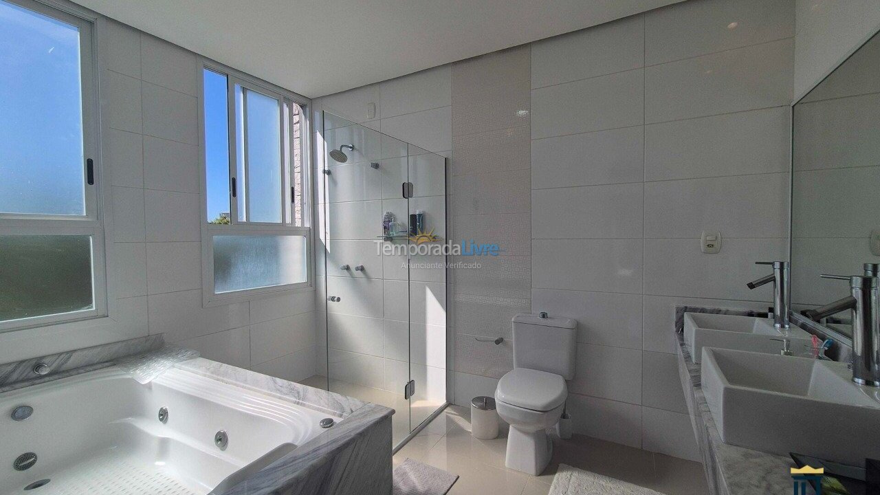 Casa para alquiler de vacaciones em Florianopolis (Jurerê Internacional)