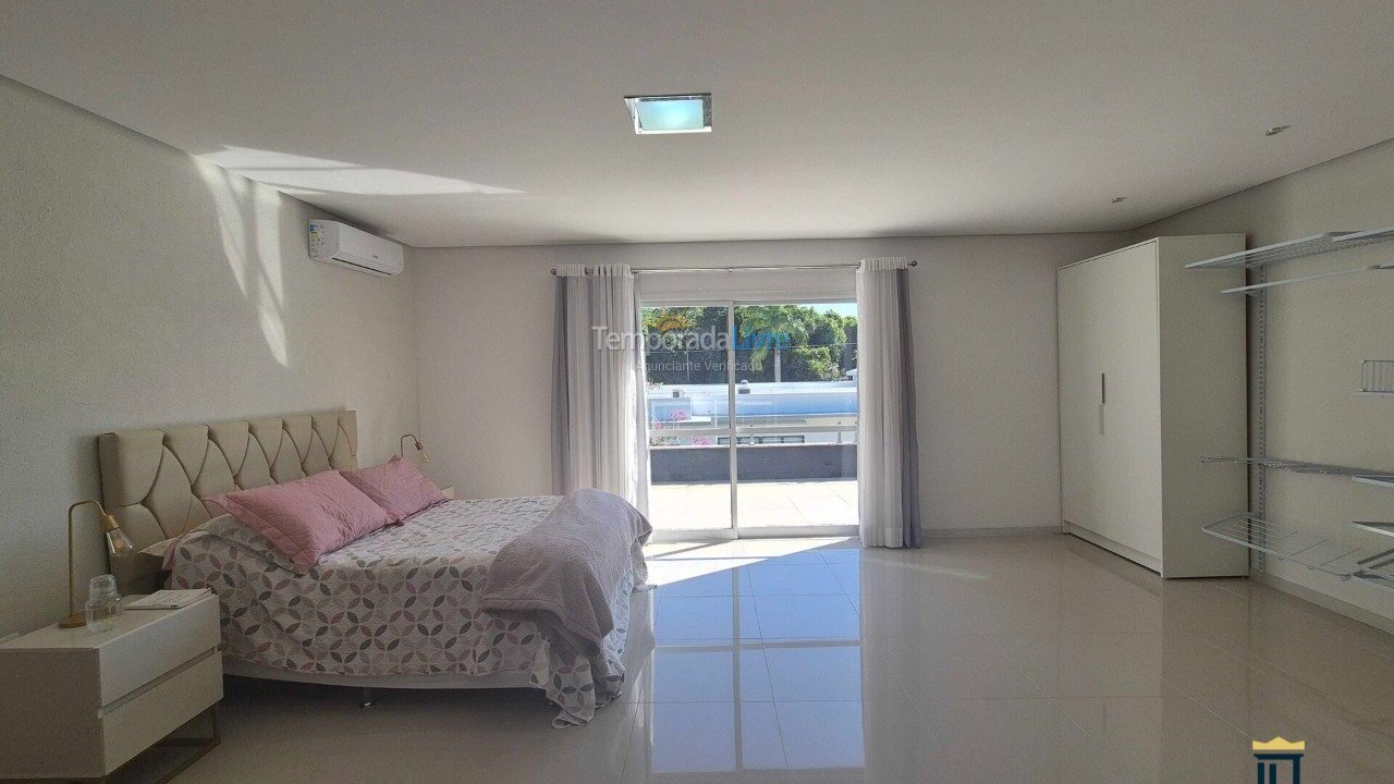 Casa para alquiler de vacaciones em Florianopolis (Jurerê Internacional)
