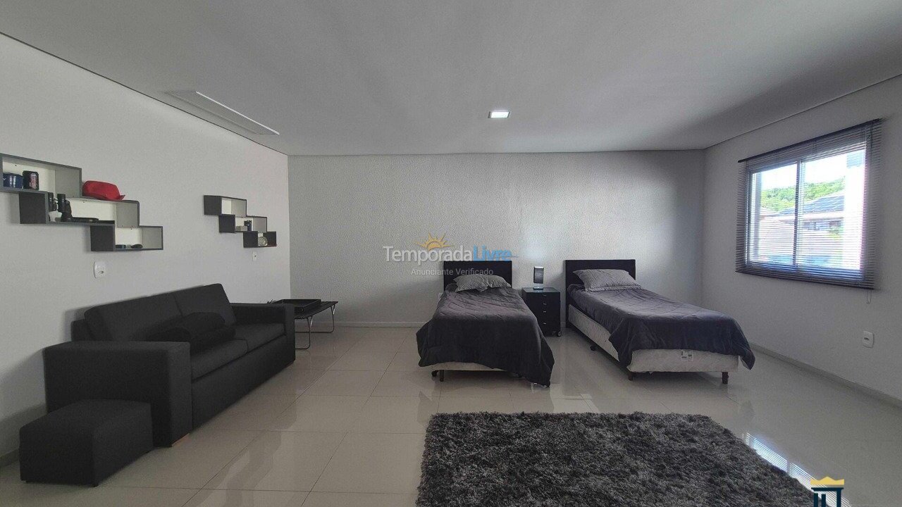 Casa para alquiler de vacaciones em Florianopolis (Jurerê Internacional)