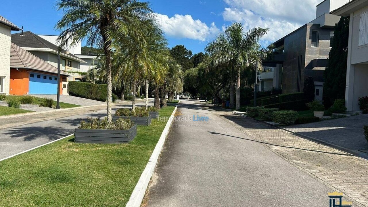 Casa para alquiler de vacaciones em Florianopolis (Jurerê Internacional)