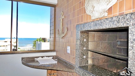 New Year's Eve 2027 - 2-Bedroom Apartment (AC) - 1 Block from the Beach