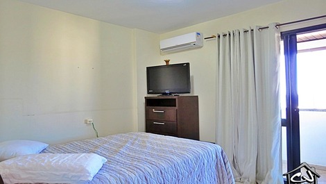 New Year's Eve 2027 - 2-Bedroom Apartment (AC) - 1 Block from the Beach