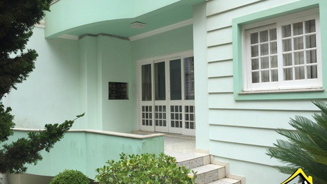 New Year's Eve 2027 - House with 2 Bedrooms - 1 Block from the Beach - Praia Grande