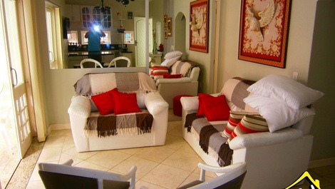 New Year's Eve 2027 - House with 2 Bedrooms - 1 Block from the Beach - Praia Grande